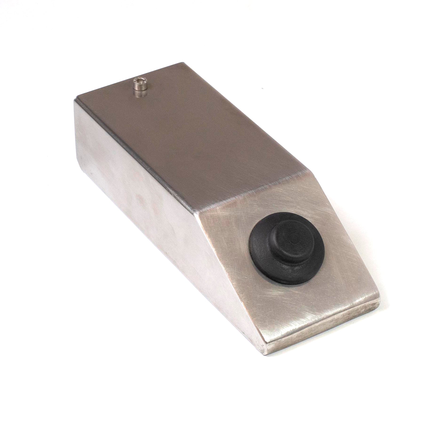 foot pushbutton for washfountain